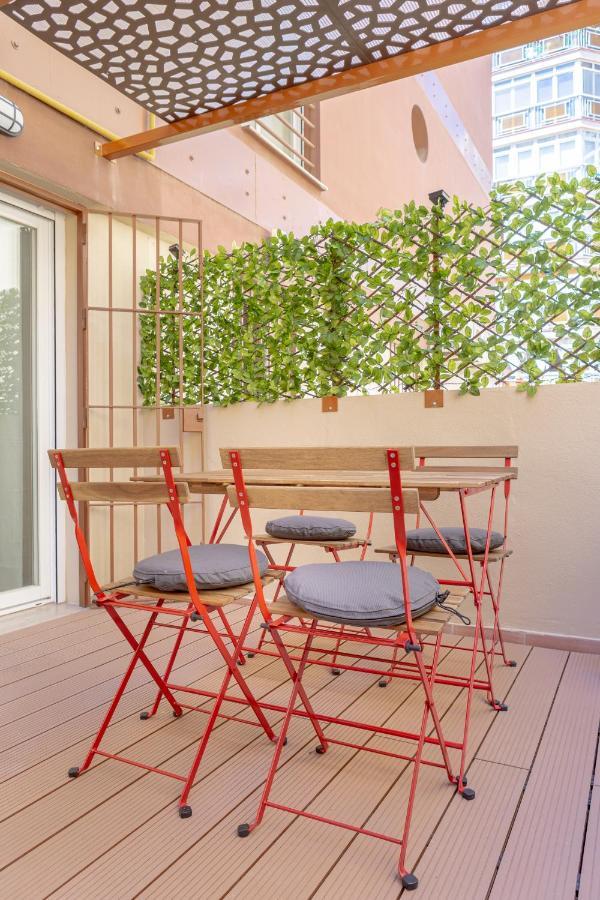Teatro Suites Malaga Playa Екстер'єр фото